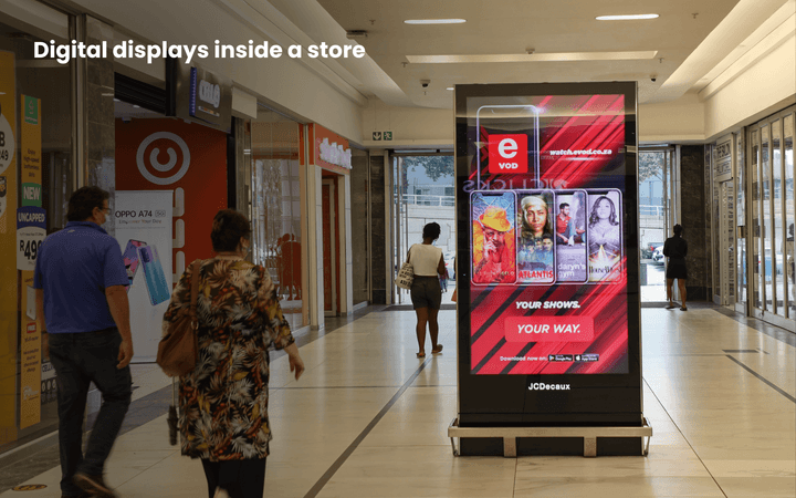 digital-displays-inside-a-store